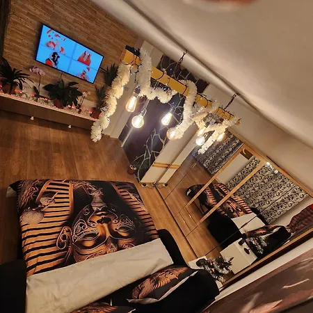 Sindy's Apartment *